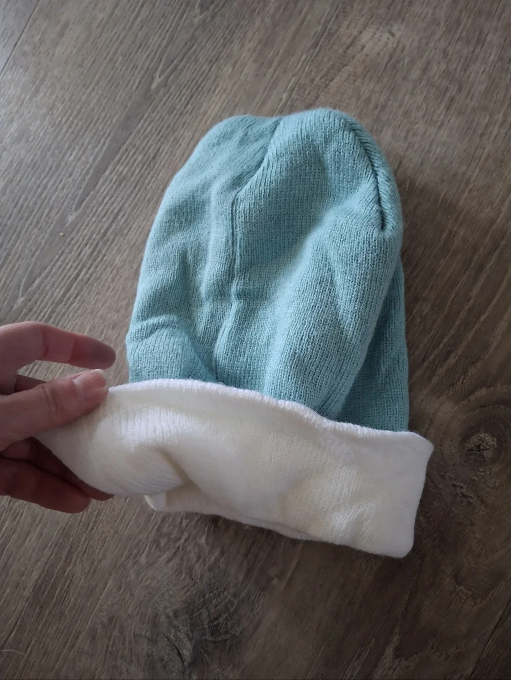 Animal Crossing New Horizons Mint Green Culturefly Nintendo Beanie Hat